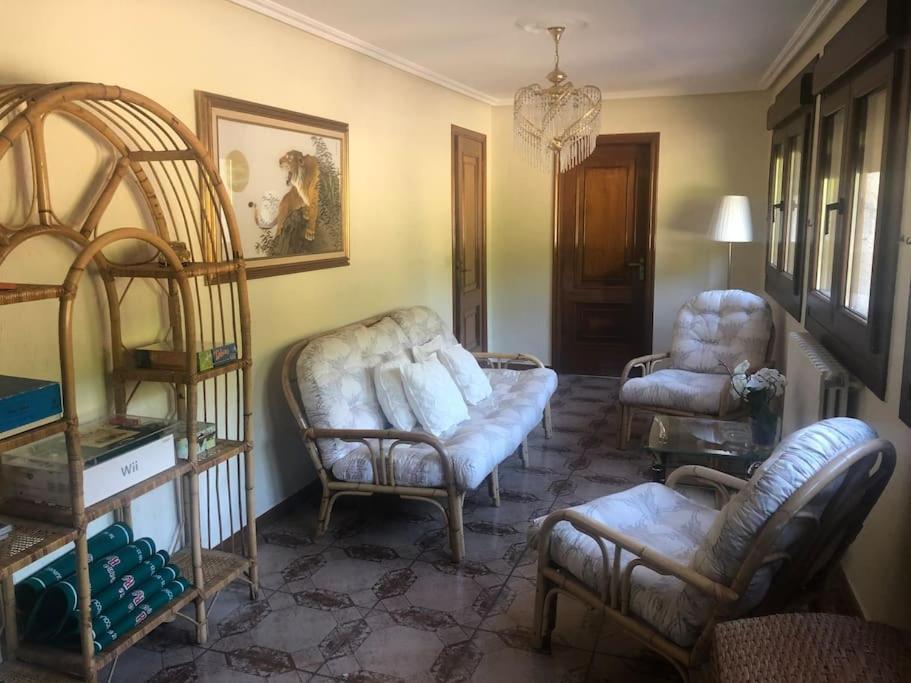 Casa Mercedes Пуэнтеареас Экстерьер фото